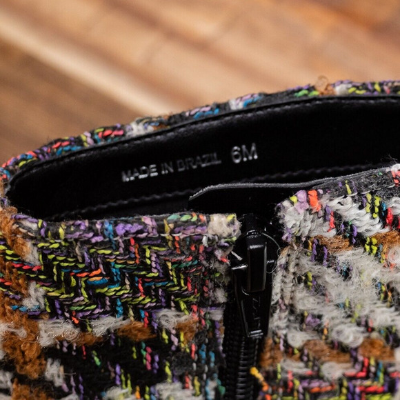 Gianni Bini Palmero Flannel Plaid Black Ankle Zip Booties Boot Kitten Heel 6 M - Picture 5 of 6